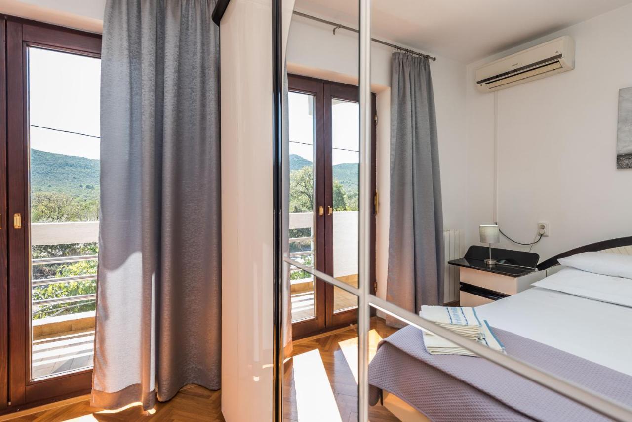 Stedi Apartment Lukoran ภายนอก รูปภาพ