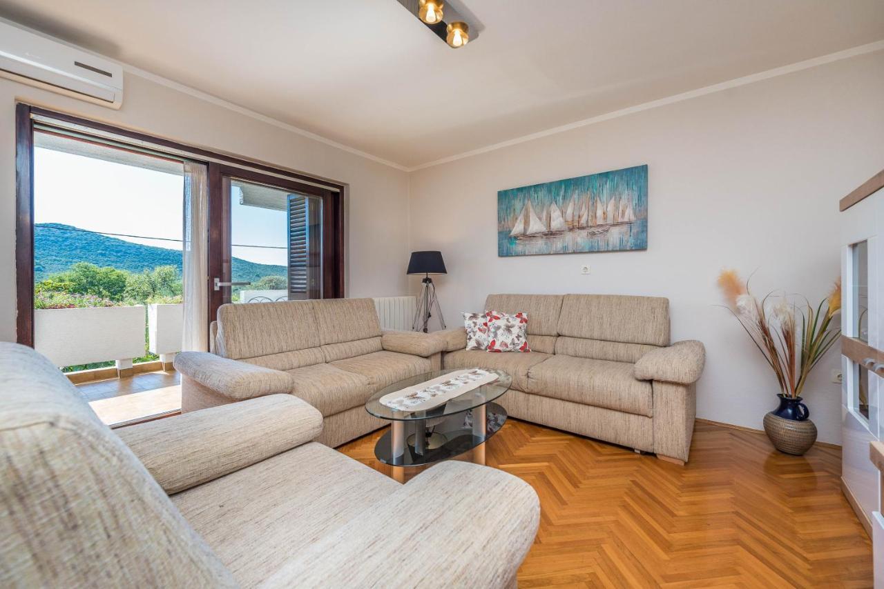 Stedi Apartment Lukoran ภายนอก รูปภาพ