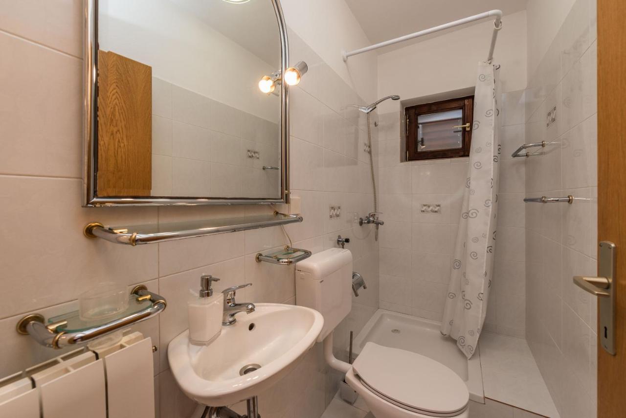 Stedi Apartment Lukoran ภายนอก รูปภาพ